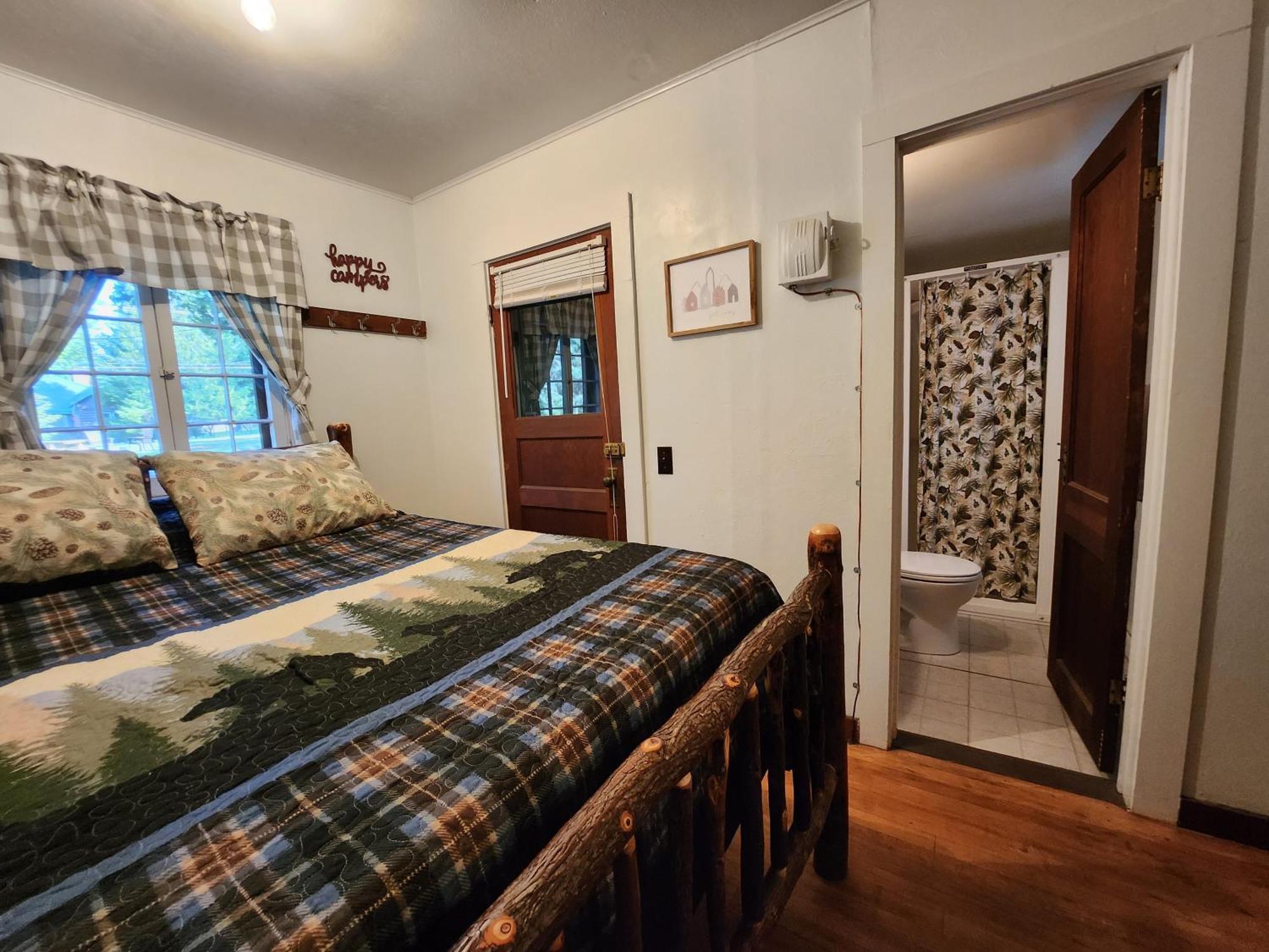 Moreno'S Adirondack Cabins サラナク・レイク エクステリア 写真