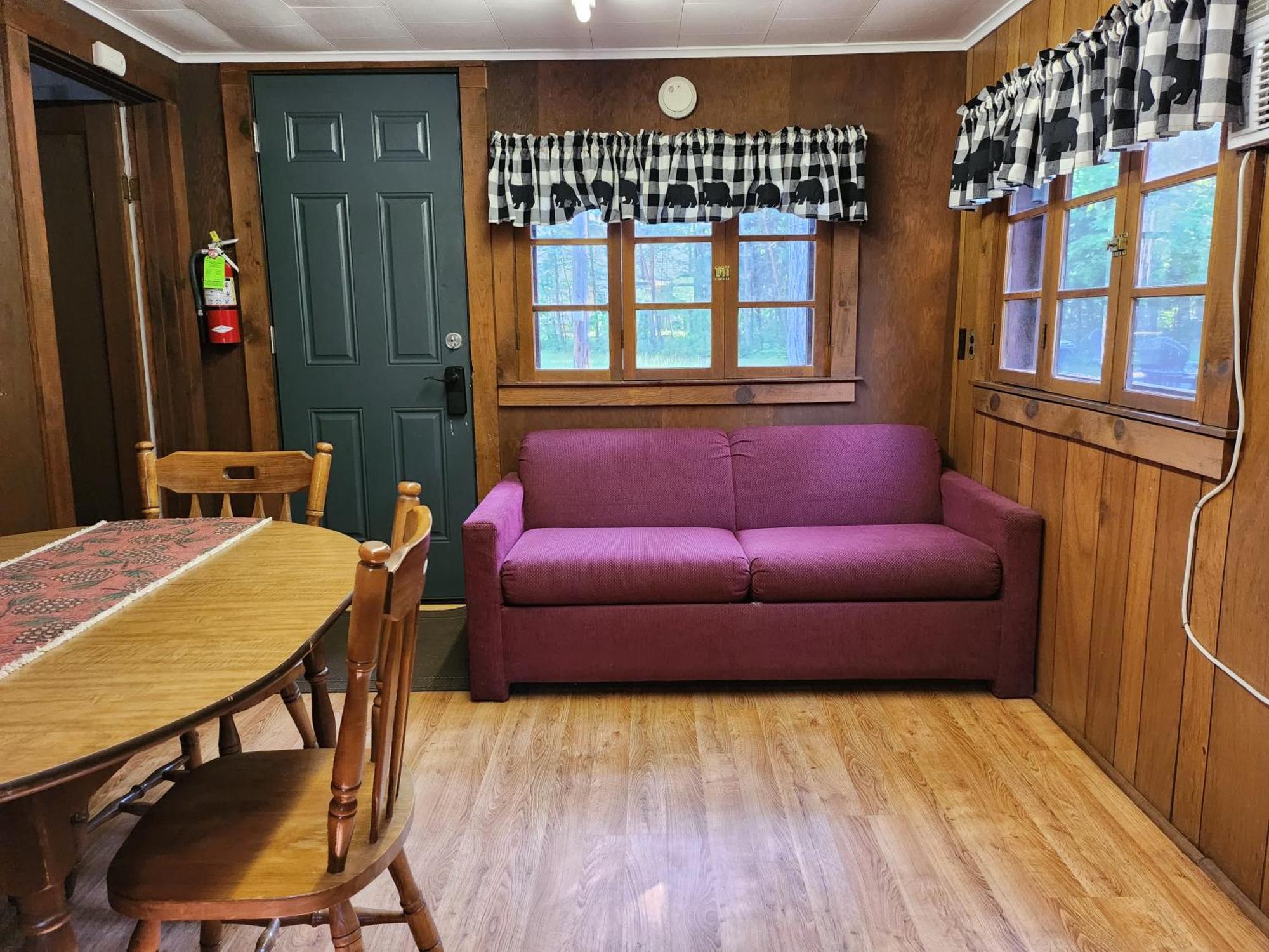 Moreno'S Adirondack Cabins サラナク・レイク エクステリア 写真