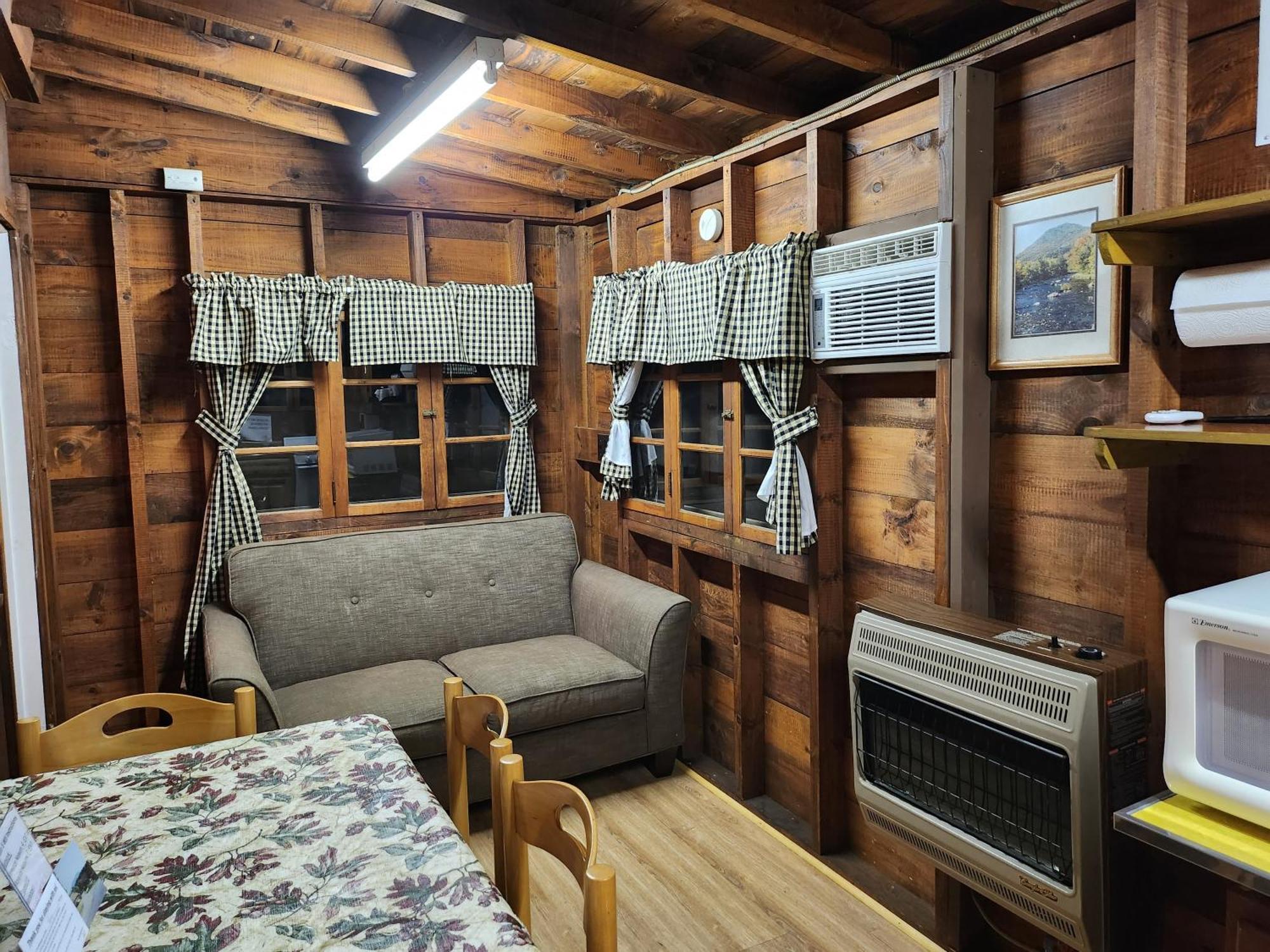 Moreno'S Adirondack Cabins サラナク・レイク エクステリア 写真