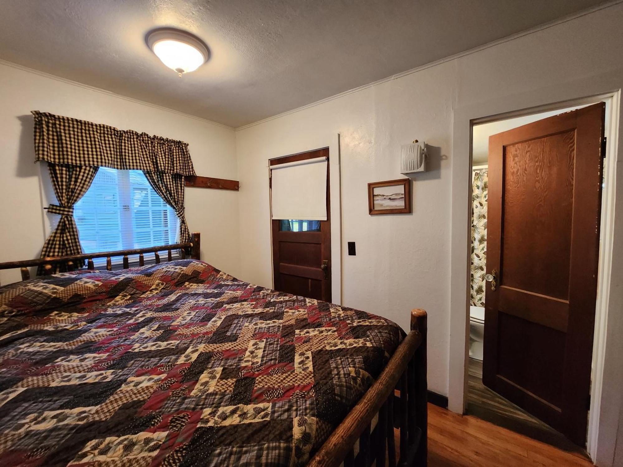 Moreno'S Adirondack Cabins サラナク・レイク エクステリア 写真