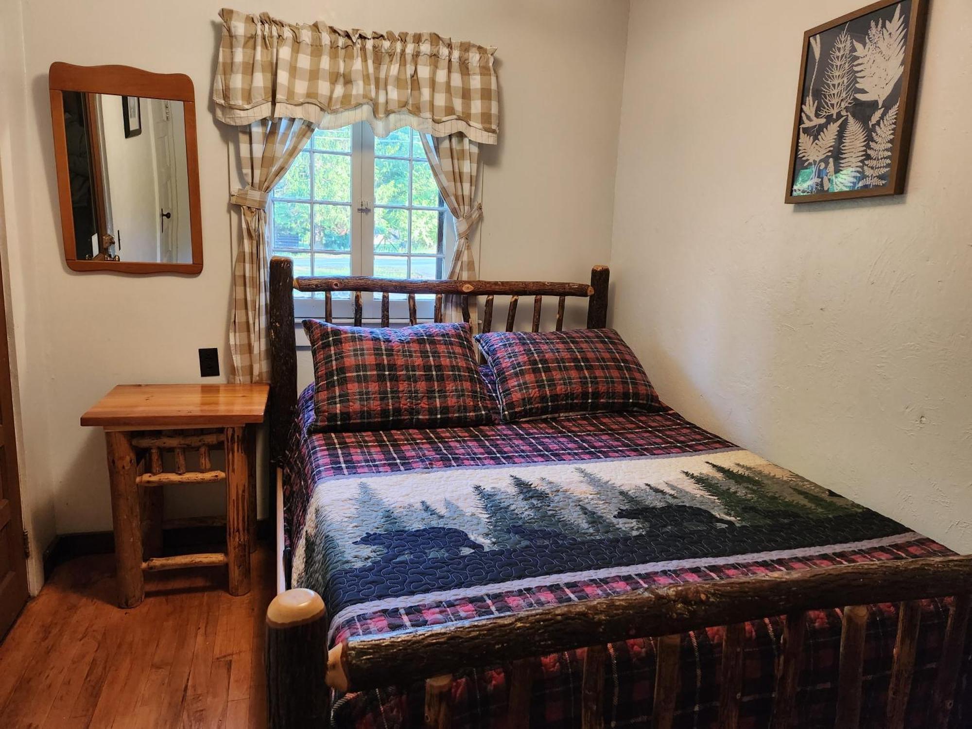 Moreno'S Adirondack Cabins サラナク・レイク エクステリア 写真