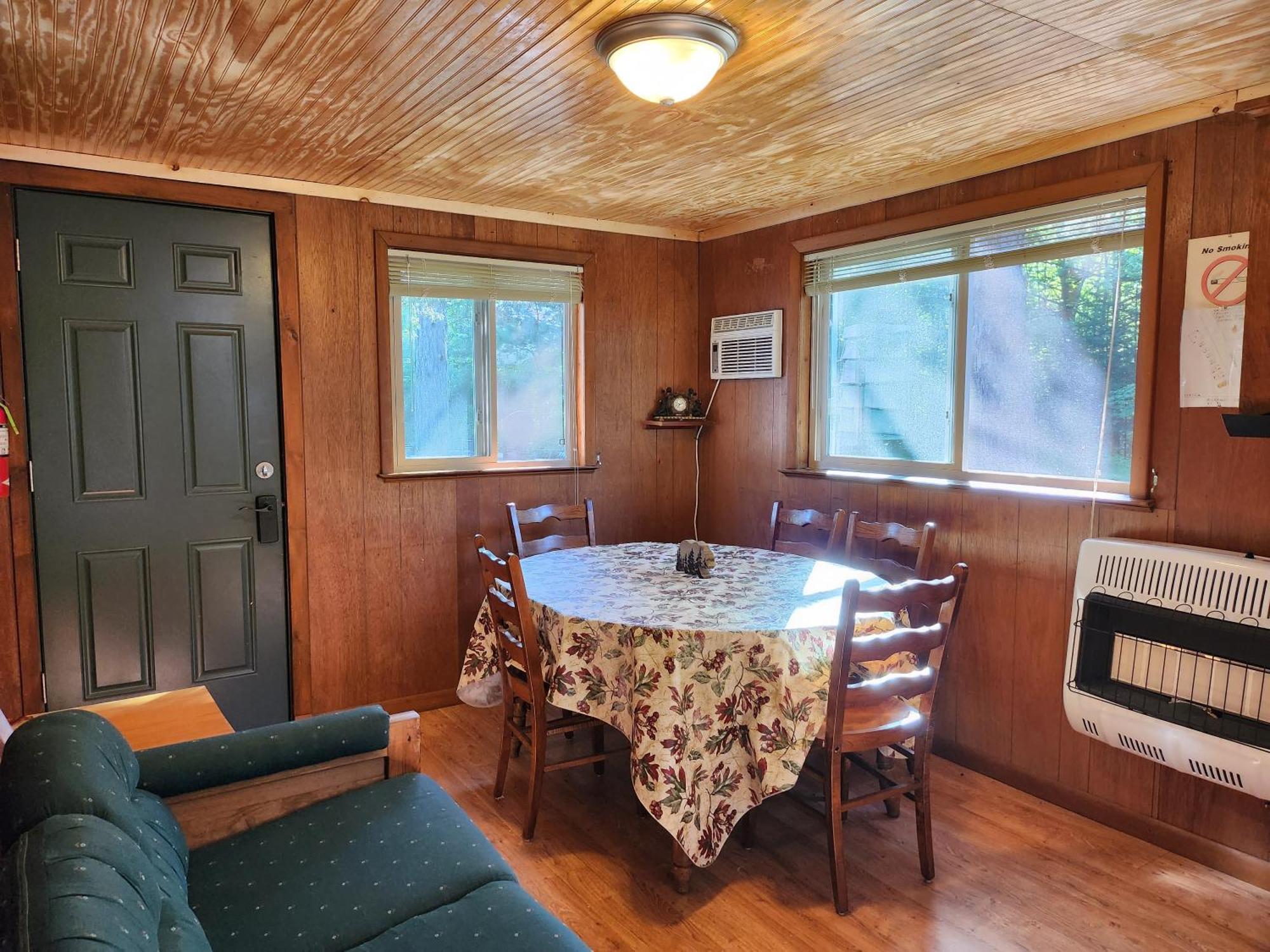 Moreno'S Adirondack Cabins サラナク・レイク エクステリア 写真