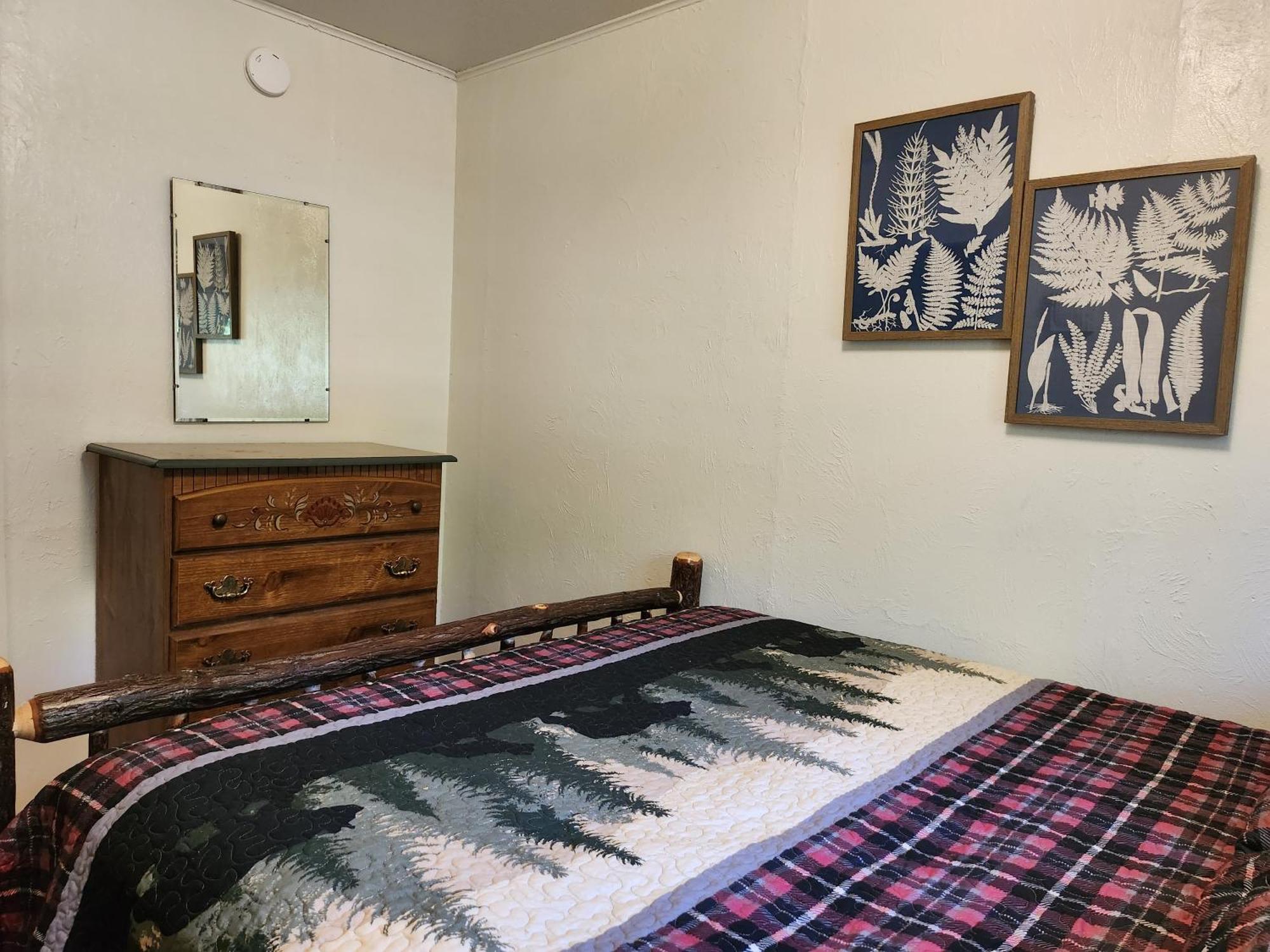 Moreno'S Adirondack Cabins サラナク・レイク エクステリア 写真
